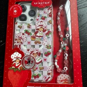 Strawberry shortcake 🍰 🍓Phone Case with Strap - Red